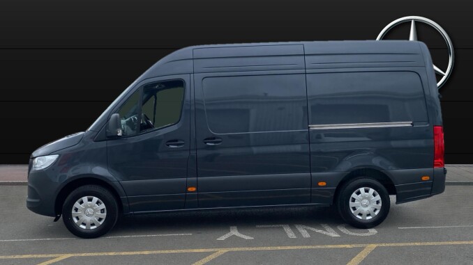 Mercedes-Benz Sprinter 315Cdi L2 Diesel Rwd 3.5t H2 Pro Van - Image 6